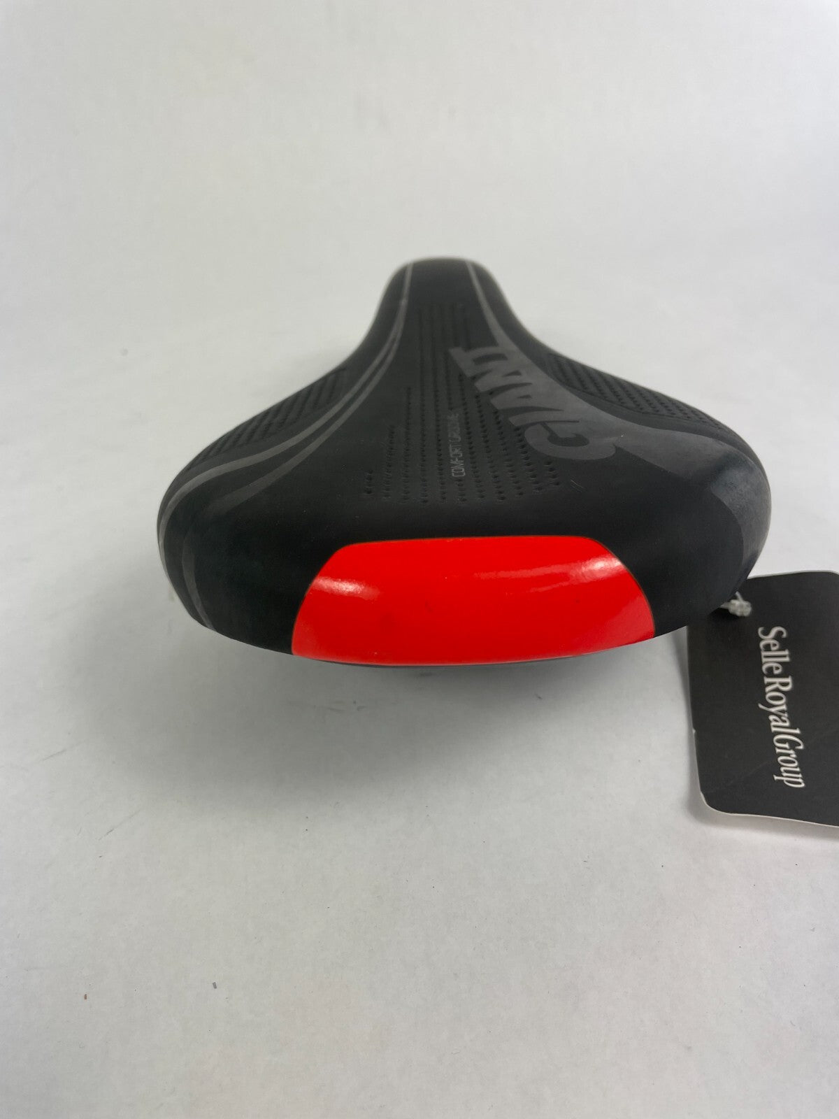 Selle Royal Explora Athletic comfortable black bicycle saddle for fitness commuter and recreational cycling