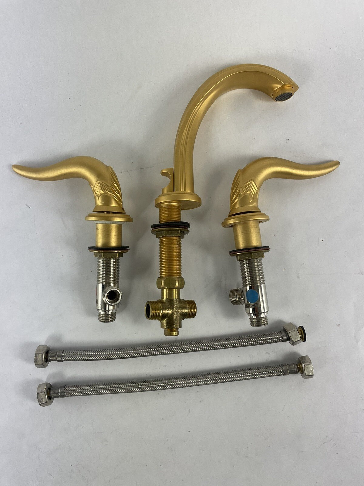 THG Paris GOLD Prestige bathroom fittings handle faucet Italian horns MSRP $3500