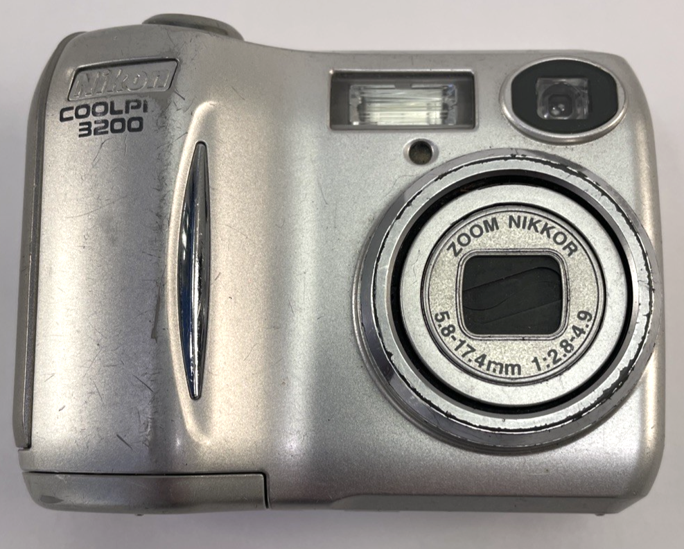 Nikon Coolpix e3200 Silver 3.2 MP 3x Optical Zoom Digital Camera