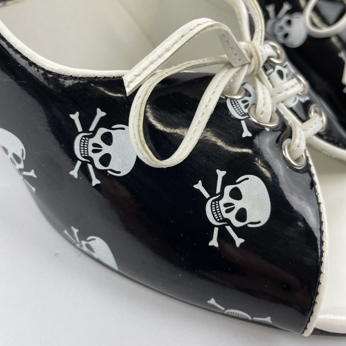 FUNTASMA by PLEASER WHT SKULL Open Toe High Heels Goth/Punk/Cosplay Size 8 US