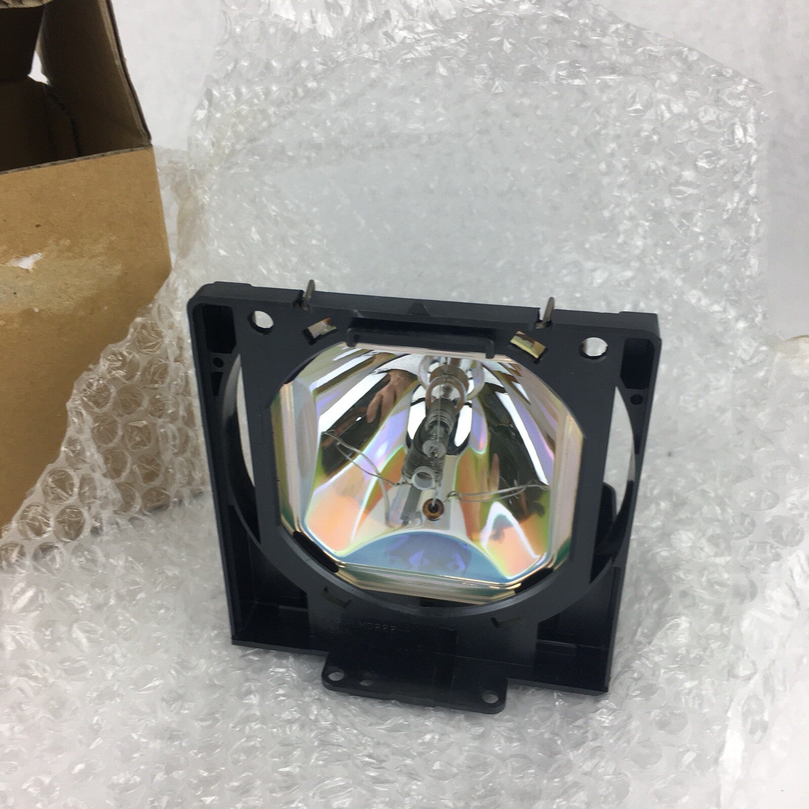 PROJECTION LAMP Model POA-LMP17J  NEW IN BOX *19
