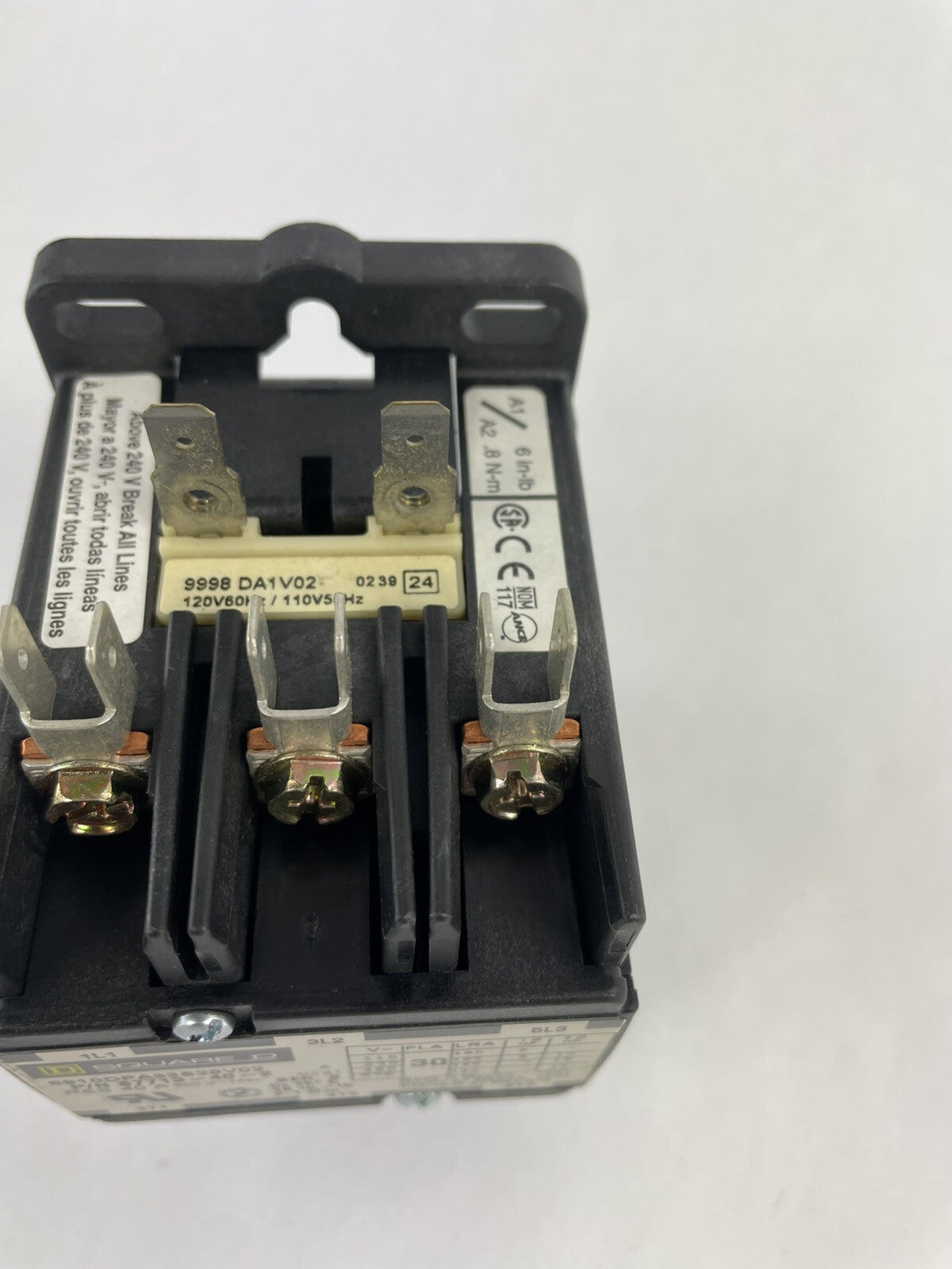 Square D CONTACTOR 8910DPA33S28V02  110-120V 50/60Hz\Z 30A 3 POLE
