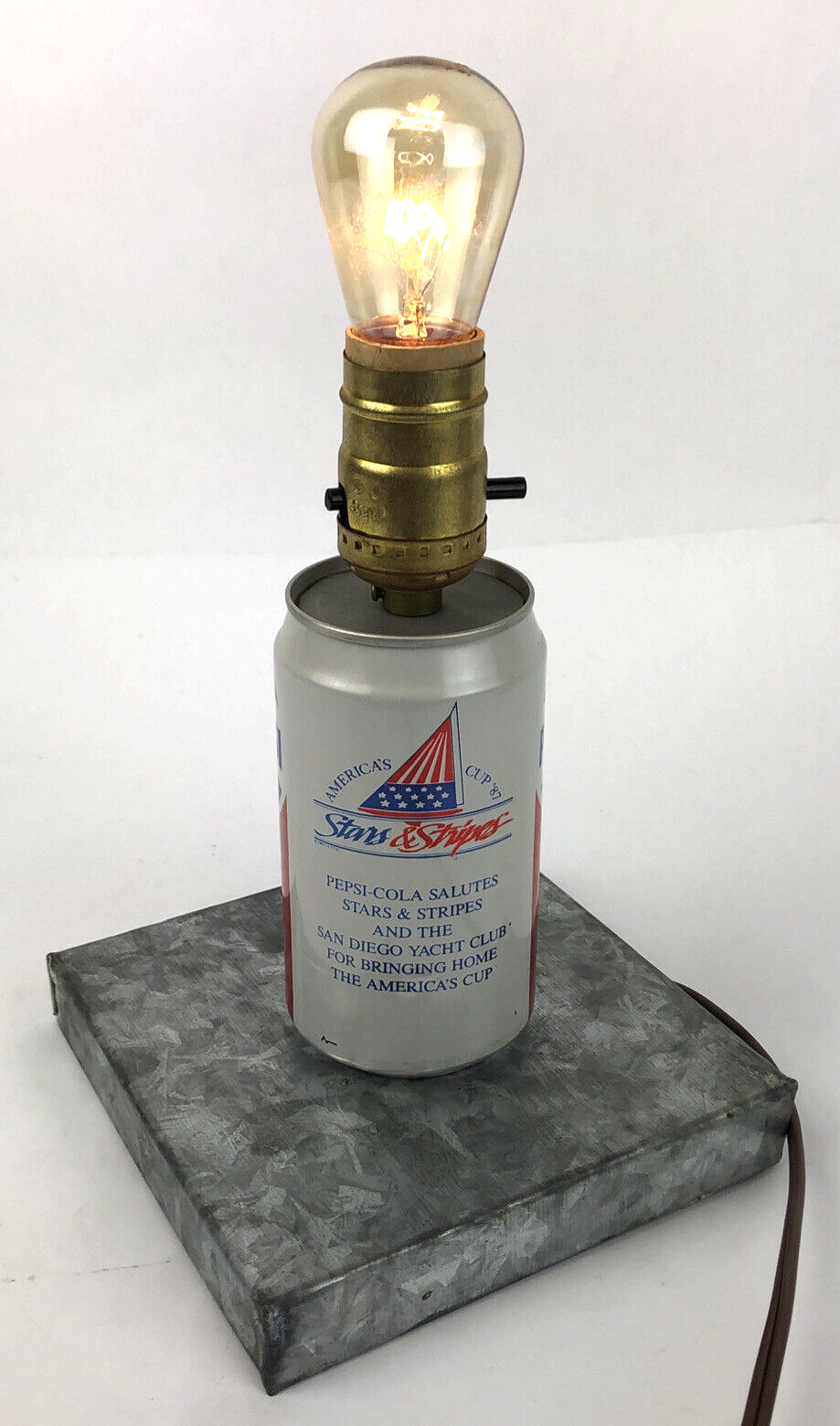 Vintage Working 1987 America’s Cup San Diego Pepsi Can Light Lamp Pepsi Cola