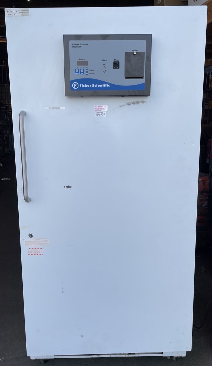 Fisher Scientific Isotemp Refrigerated Incubator Model 304 15 Amps 115 Volts VGC