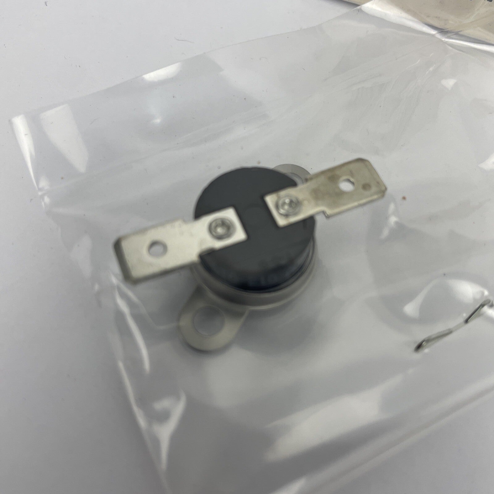 NOS STANCOR U.S.A. STO-210 36T21 32-0085 Disc Thermostat