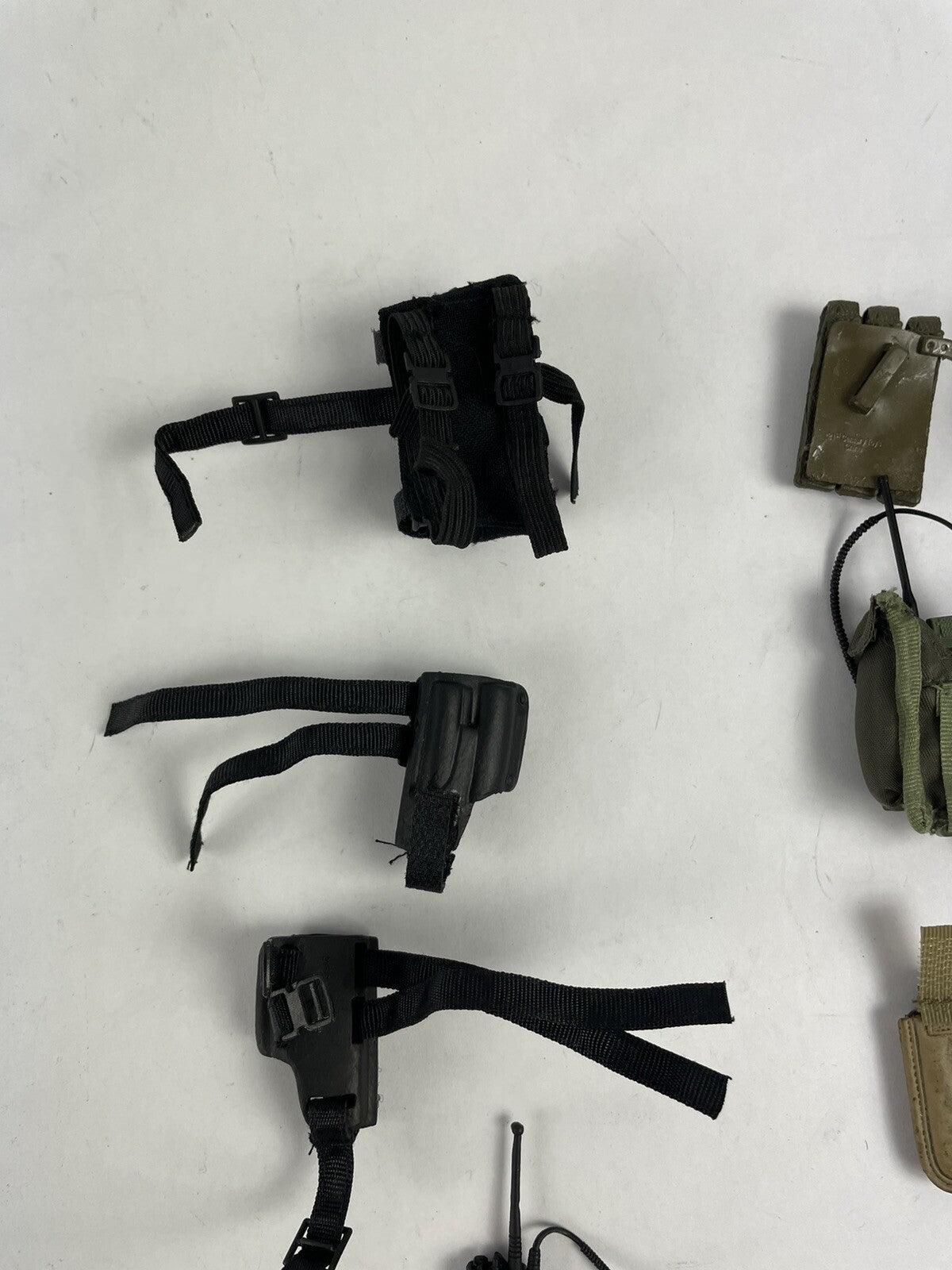 LOT OF 16 VTG 90s GI Joe gun knife holster canteen For 1/6 Scale 12" Figures