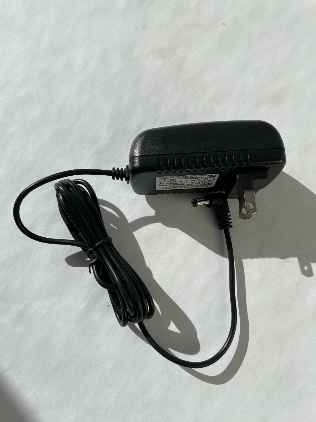 Genuine Ac Adapter FJ-SW1201200U Output 12 V 1200mA Power Supply Adapter A81