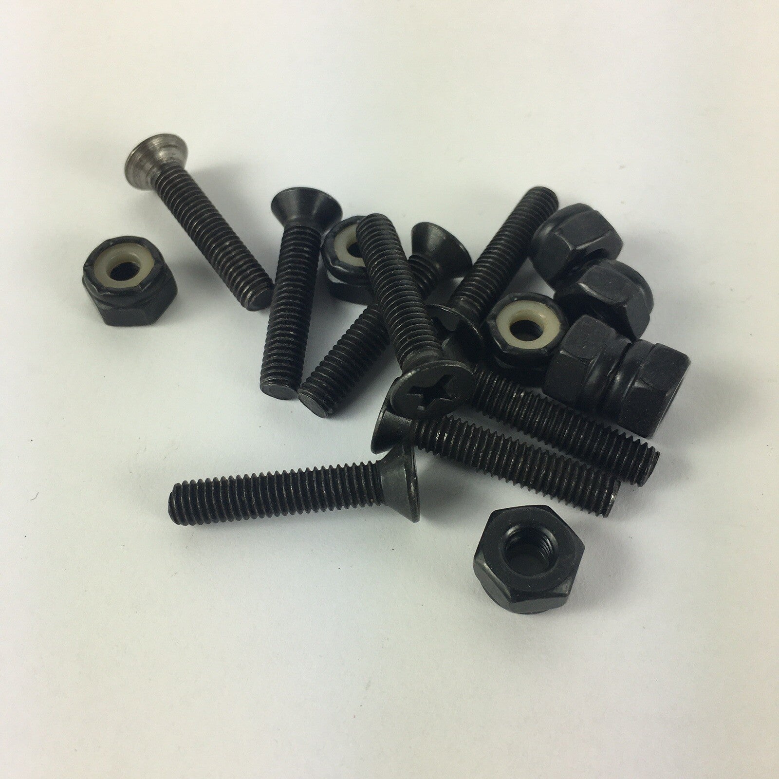 Grind King SKATEBOARDS 7/8” Phillips Skateboard Hardware nuts bolts BLACK