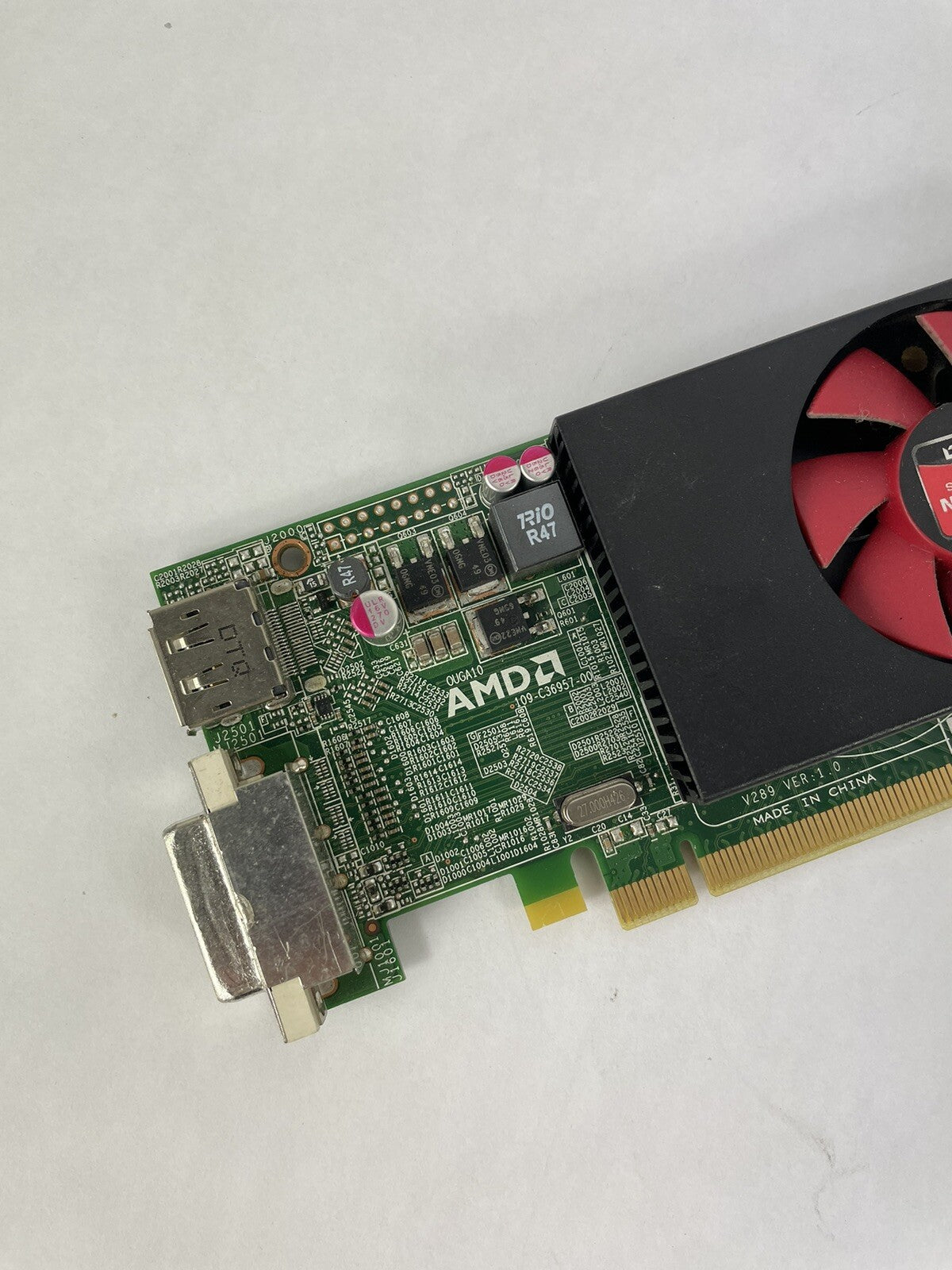 AMD RADEON HD8490 1GB DDR3 LOW PROFILE GRAPHICS CARD C369 716521 DVI PCIe G