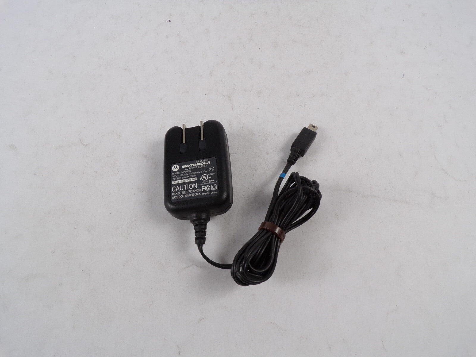 Geniune Motorola FMP51858 Output 5.0 V  550mA Power Supply Adapter A56