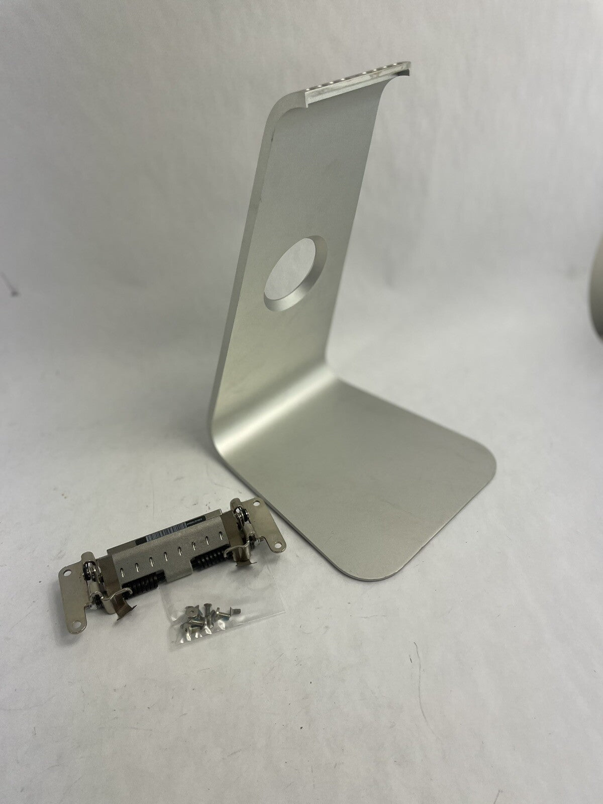 OEM APPLE 922-8687 STAND for 24-inch  LED Cinema Display A1267 MB382LL/A (Base)