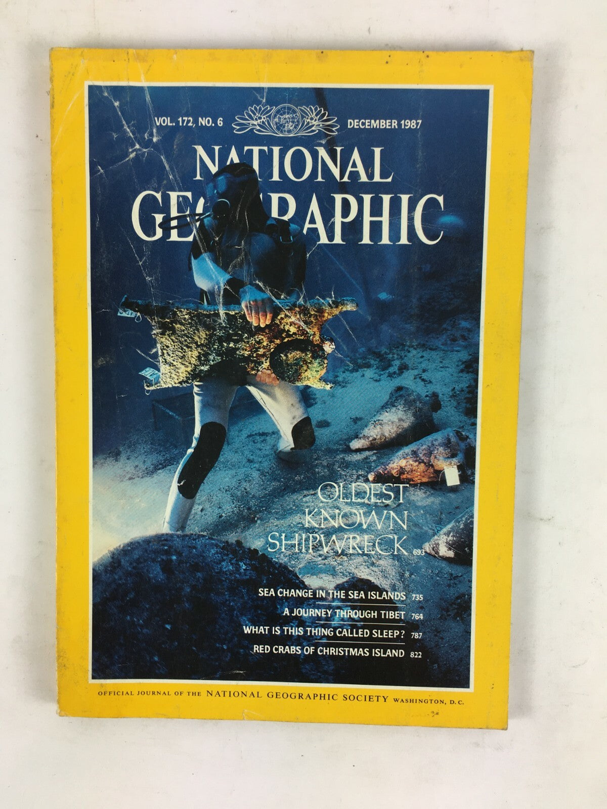 December 1987 National Geographic Magazine Oldest Known Shipwreck Red Crabs