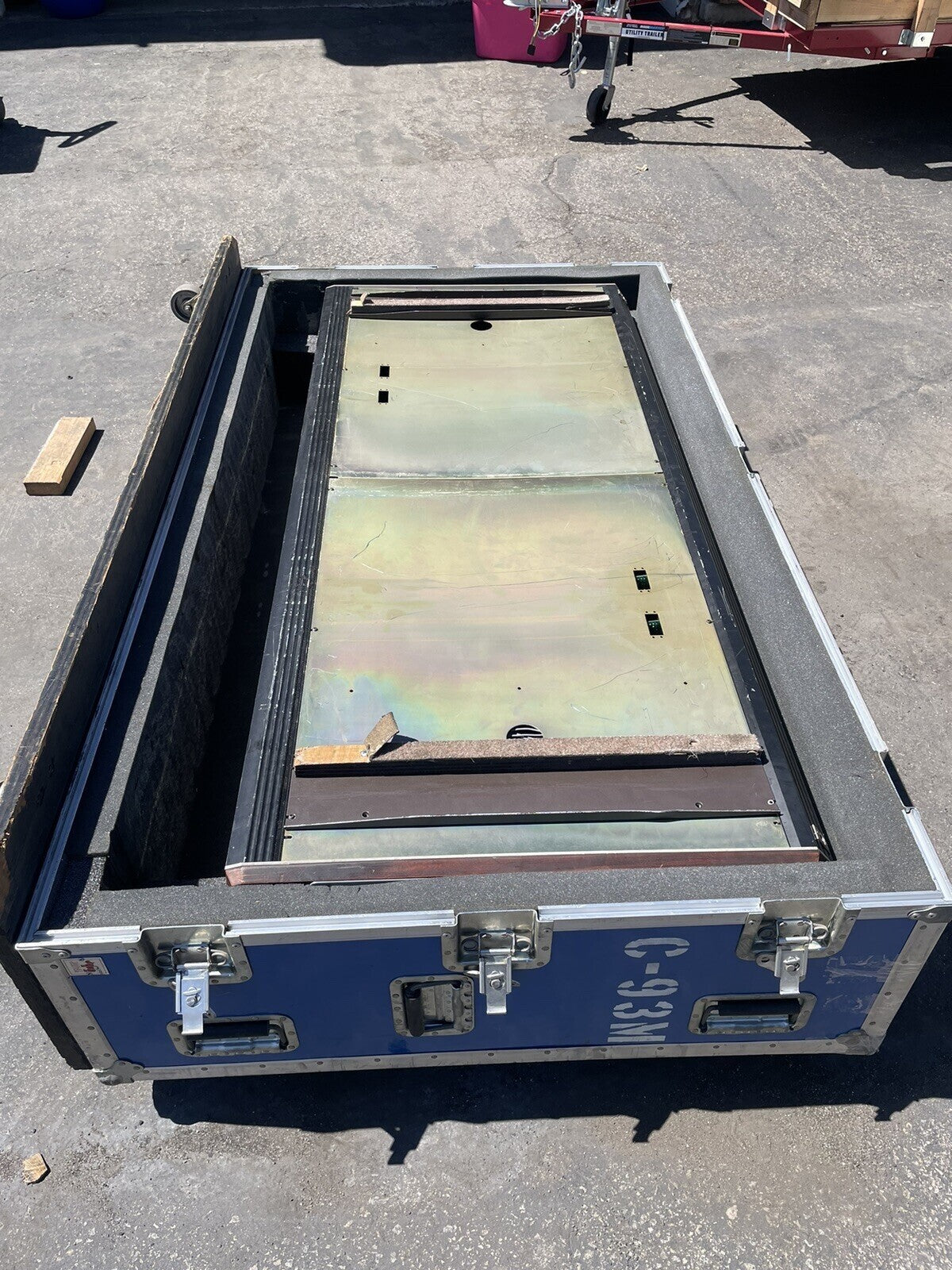 18x78x47 J.H. Sessions and Son Utility Road Tour Case on casters