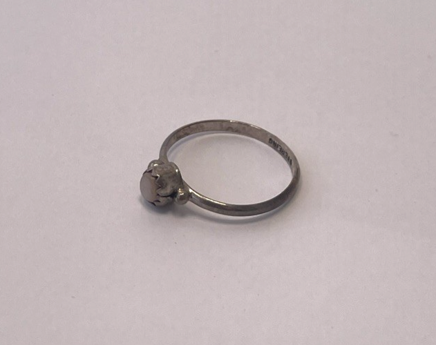 Dainty Native American Minimalist Mother Pearl 925 Sterling Silver Ring Size 3