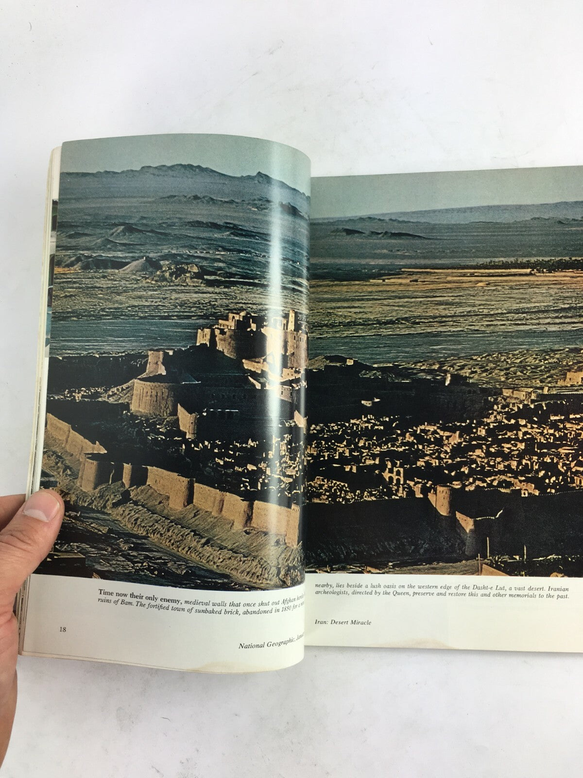 January 1975 National Geographic Magazine Irand Desert Miracle Martinique