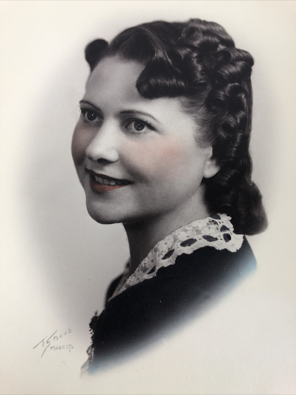 2 x Antique Photograph Beautiful Lady Girl Woman Portrait Large 8"x10"  - Cali