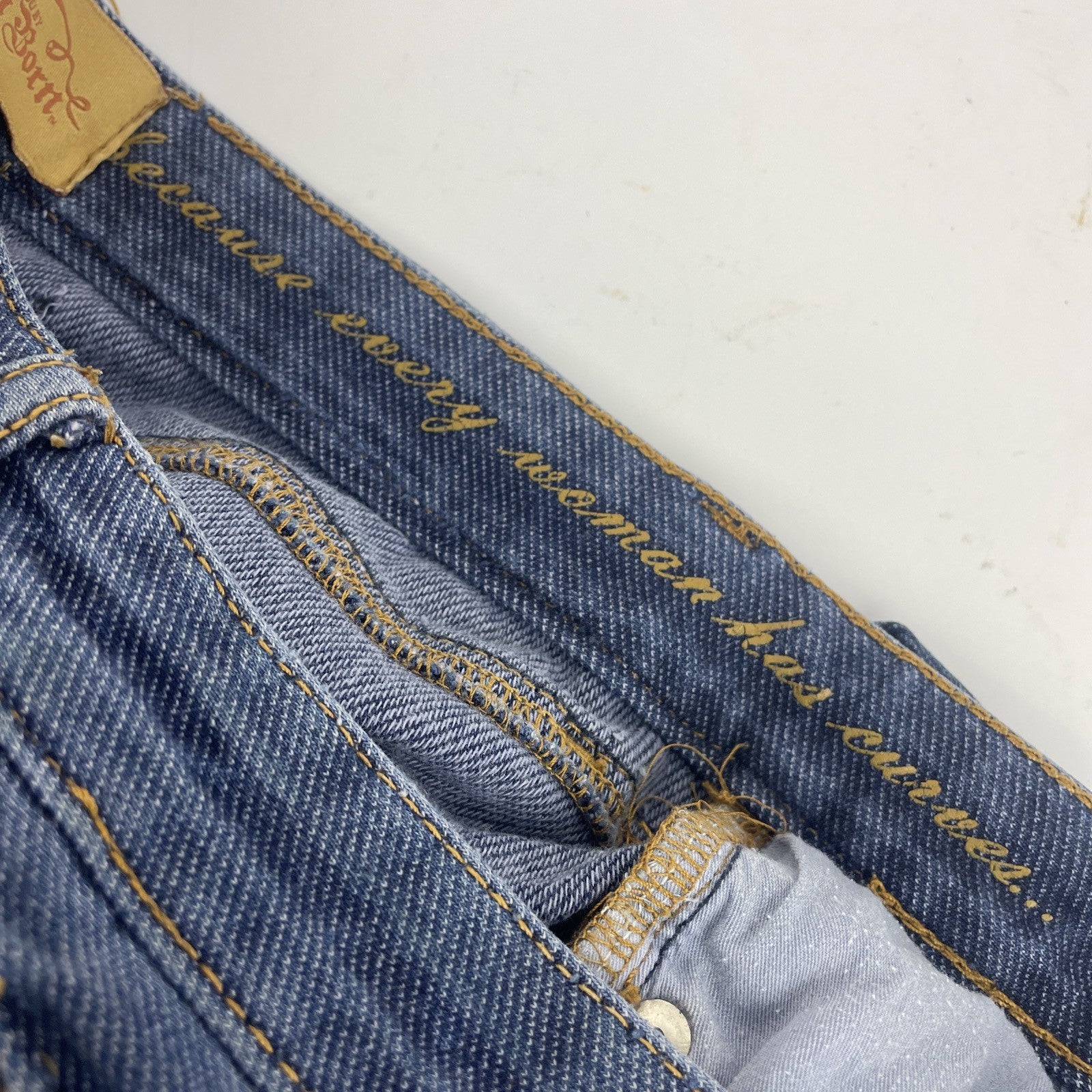 California Born Stretch Genuine Second Skin Denim Jeans 5 Pocket Design size 4
