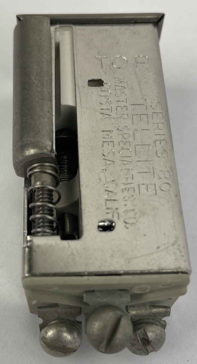 Eaton TELLITE Master Specialties Company USA - Switch Series 80 w Lamp NOS