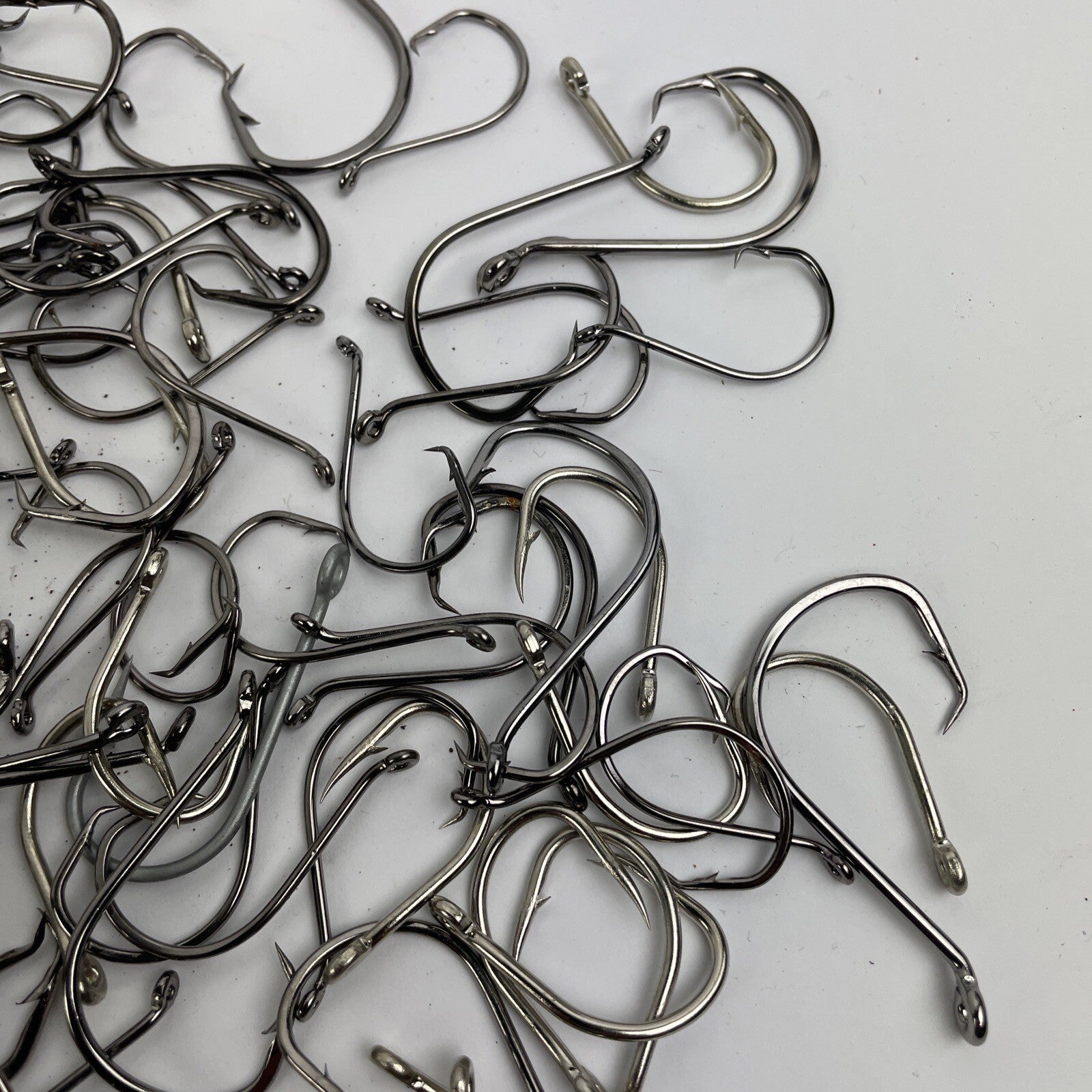 100 + Super Strong GT black nickel 2X SSW Cutting Point Octopus Hooks Asst Sizes