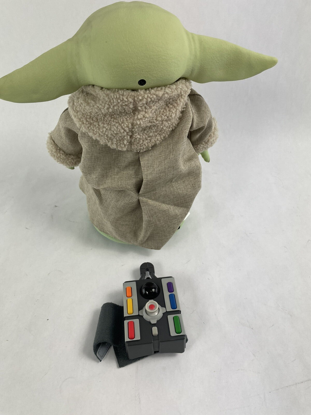 Baby Yoda Grogu The Child Animatronic Plush Star Wars Mandalorian Remote Control