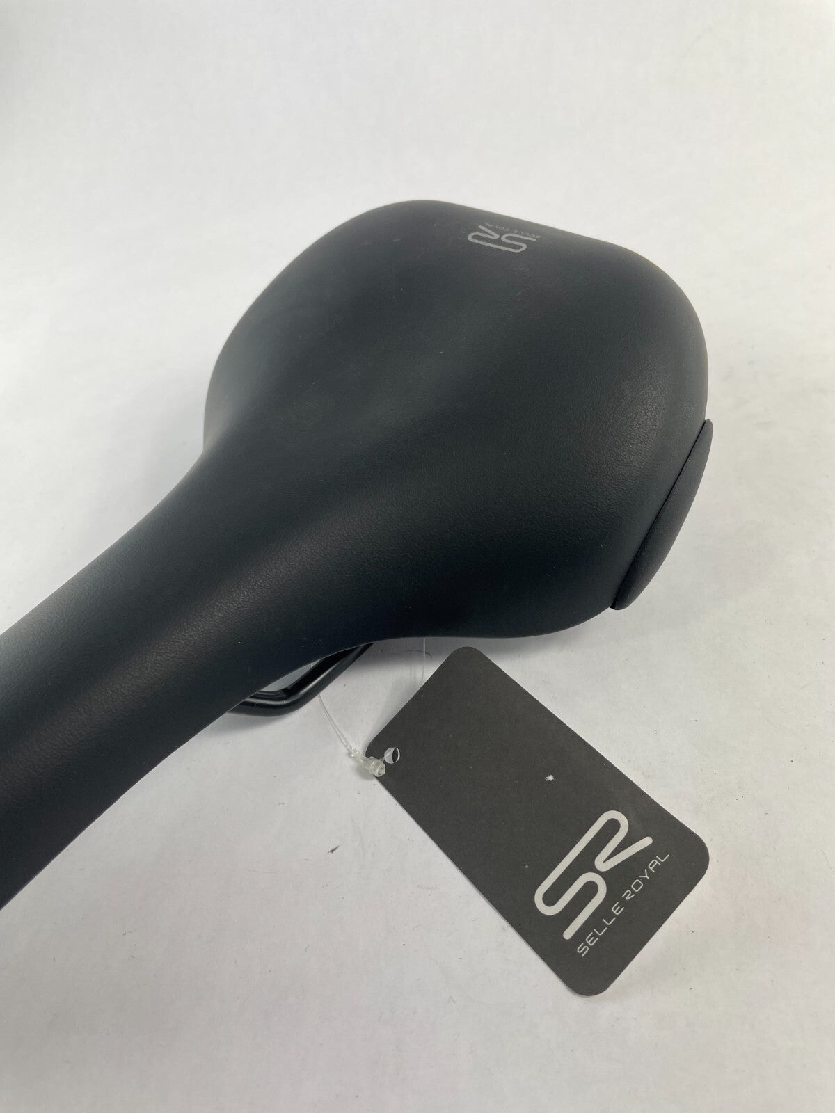 Selle Royal Avenue Athletic Cycling Super Comfortable Bike Seat Black