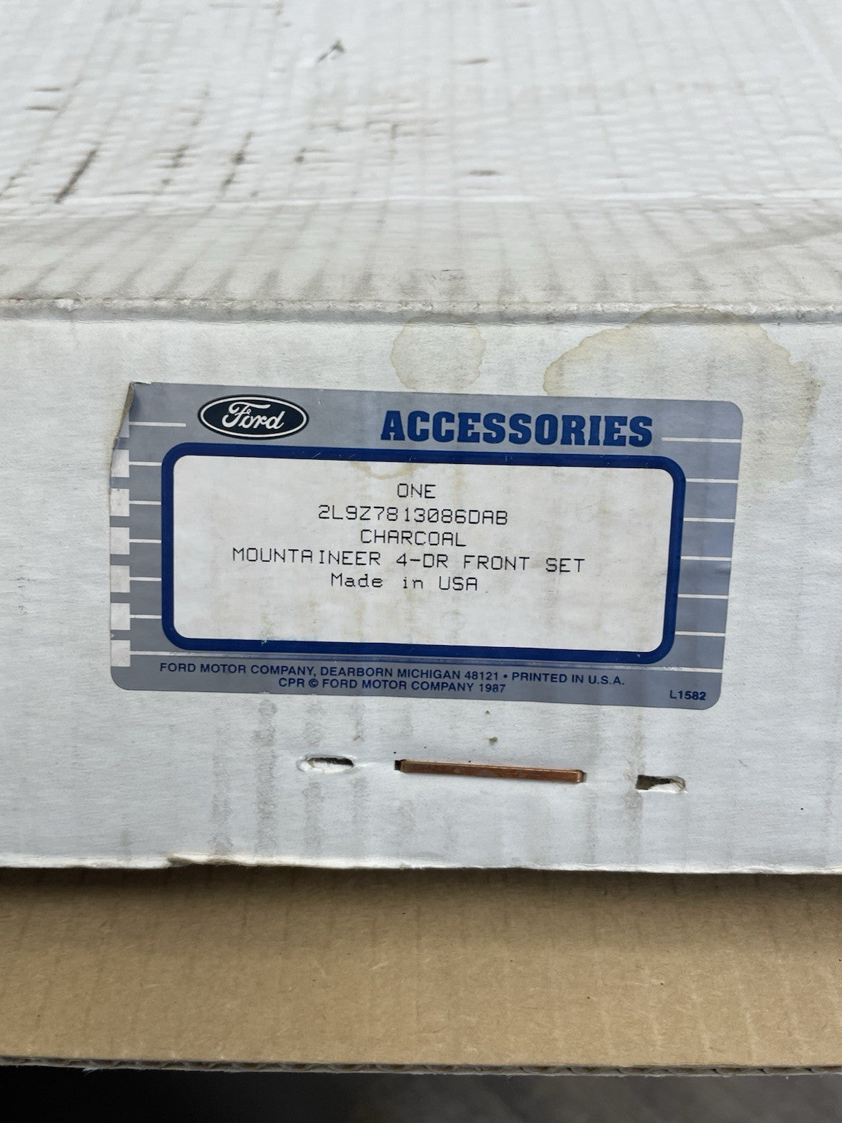Mercury Mountaineer front floor mats charcoal 2002-2005