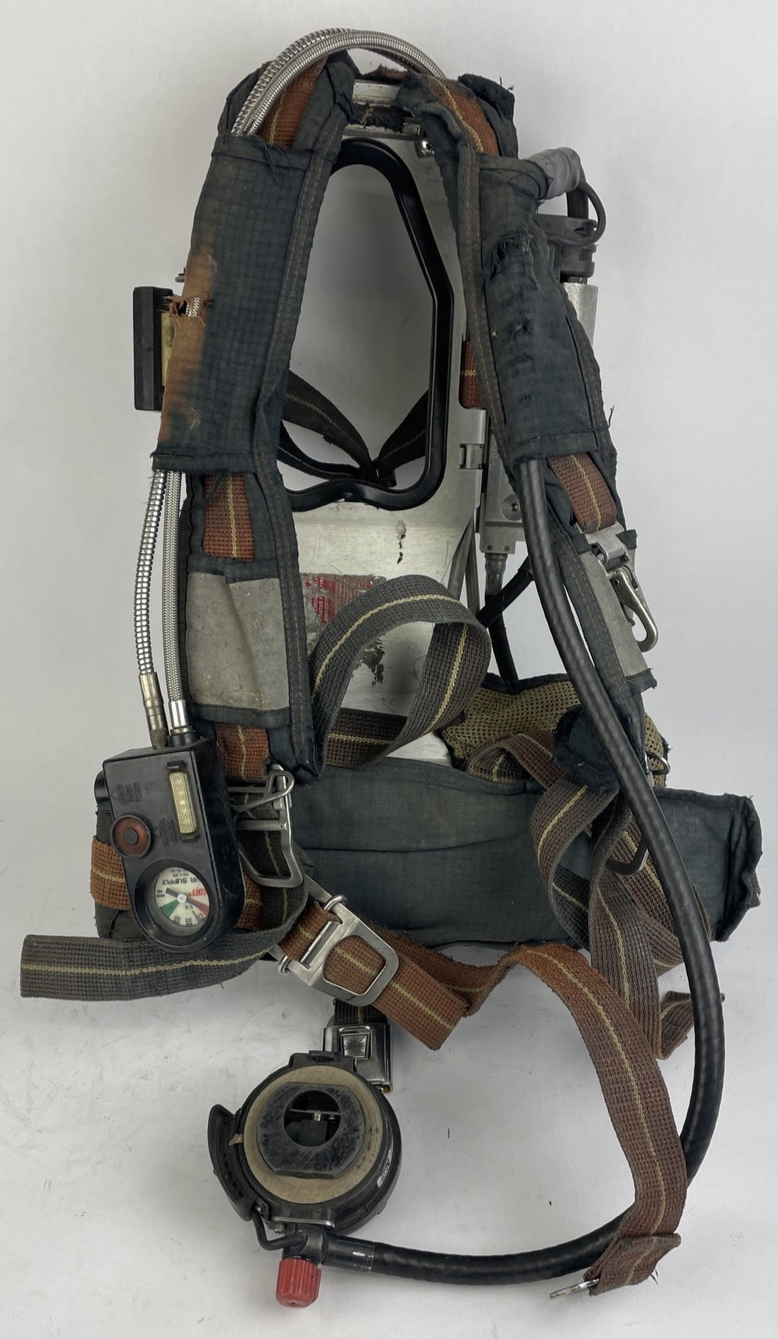 SCOTT SAFETY 4.5 4500 SCBA Air Pack Harness EZ-Flow Air Pak Plus with Sensor   d