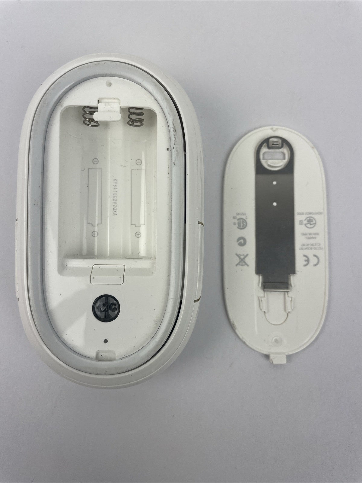 Apple A1197  Wireless Bluetooth Mighty Mouse White