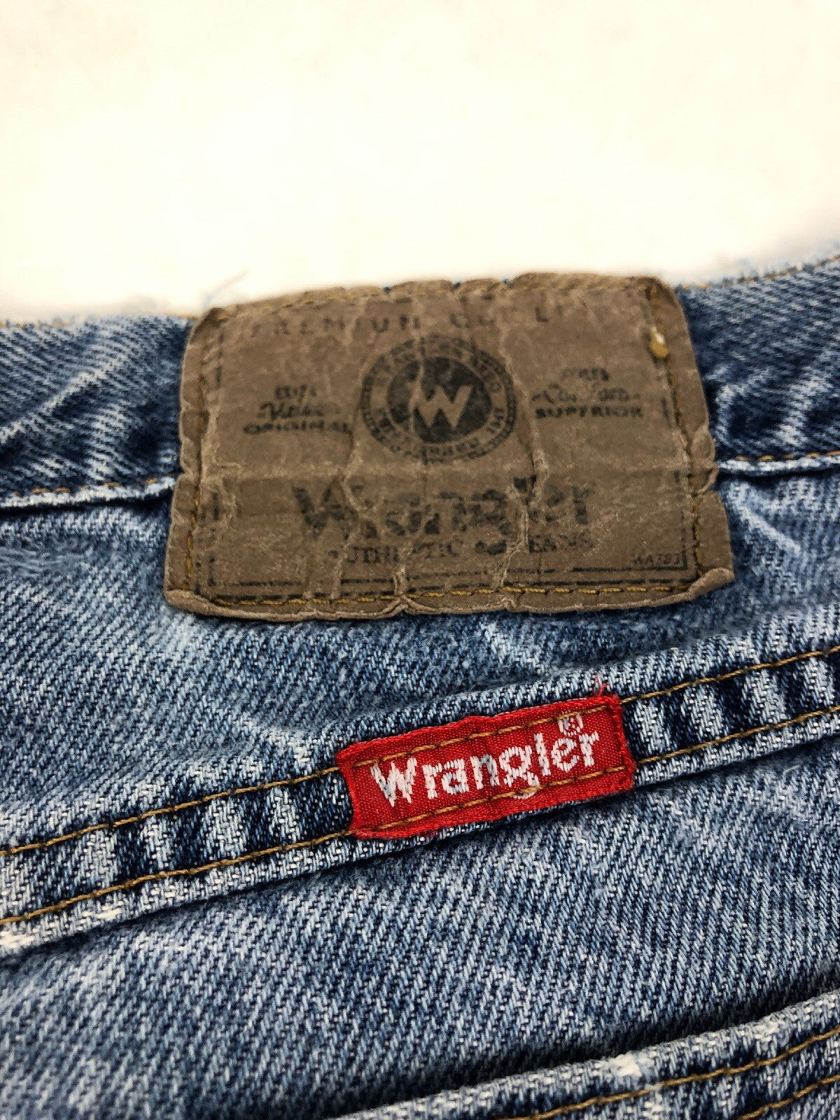 Thrashed Wrangler Jeans Ultra Worn Shredded Grunge Destroyed 32 x 31 Actual WEAR