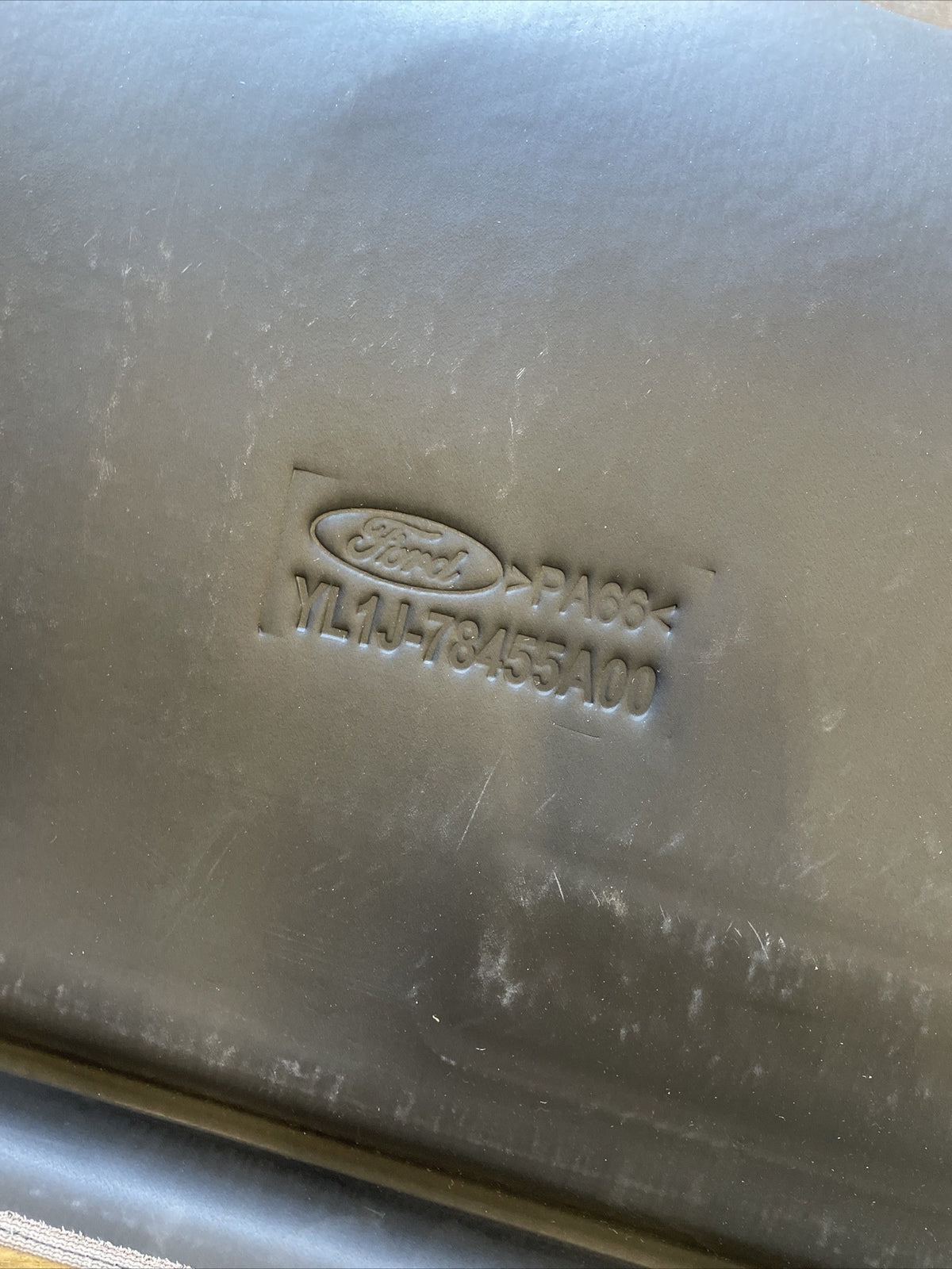 Ford Expedition rear cargo liner YL1Z-7811600-HAA NOS 2000-2002