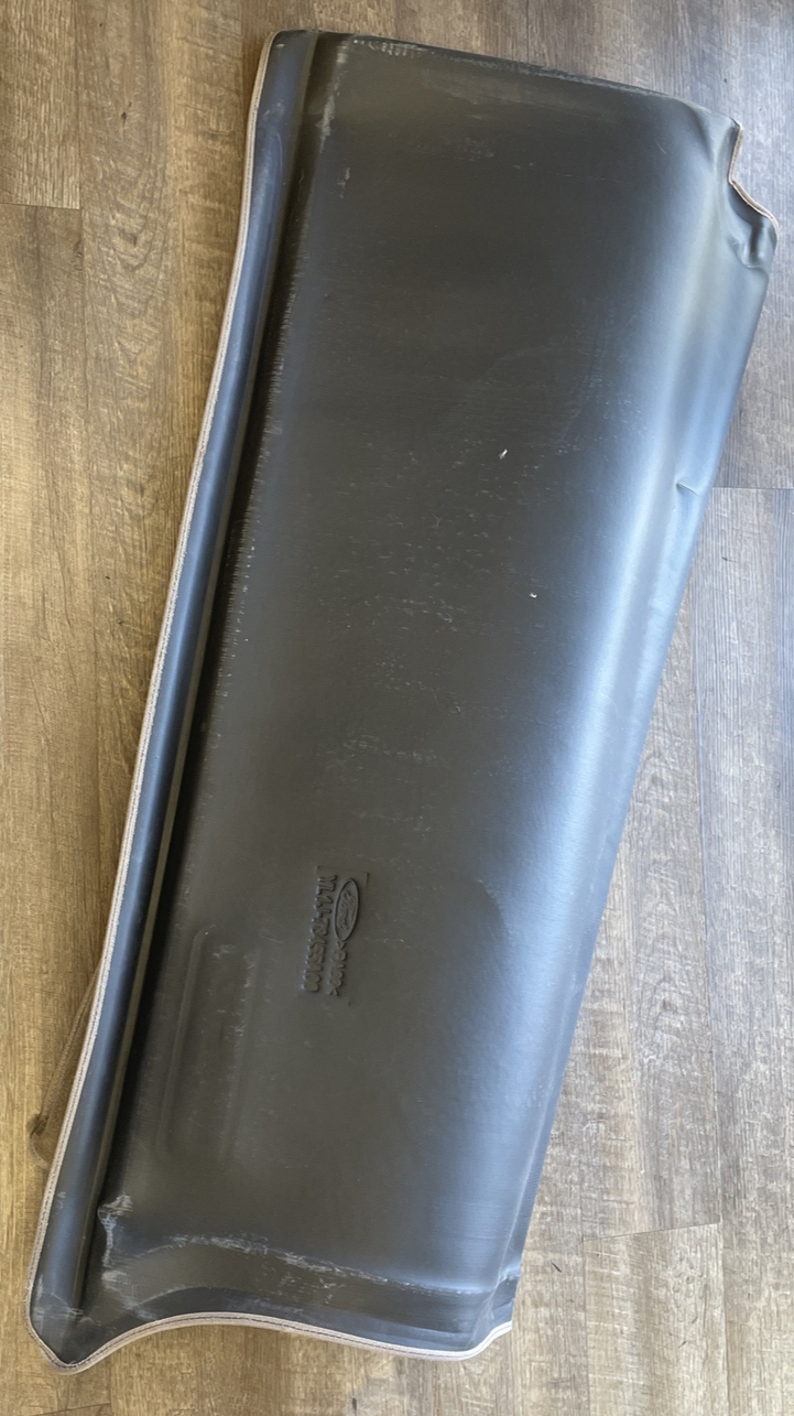 Ford Expedition rear cargo liner YL1Z-7811600-HAA NOS 2000-2002