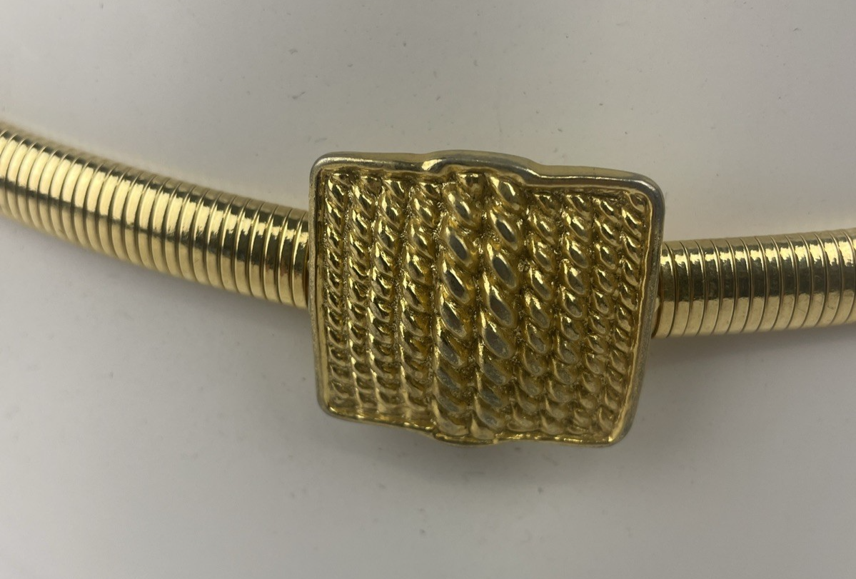 Vintage 1980's Gold Tone Skinny Elastic Stretch Metal Designer Belt Womans