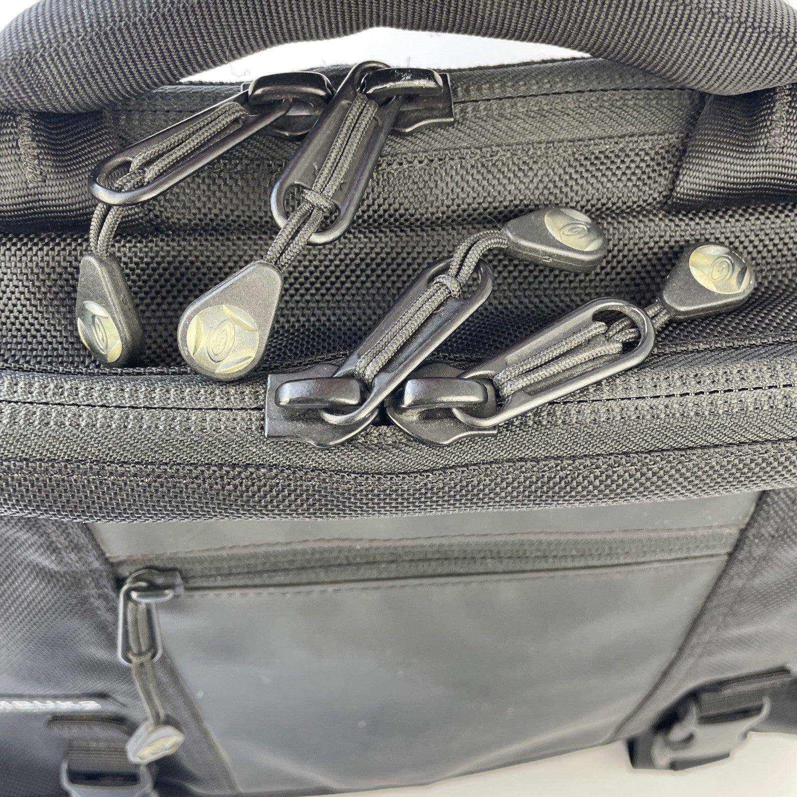 Timbuk2  x DELL " Stuck In The M Middle With You " Messenger Bag Black Laptop