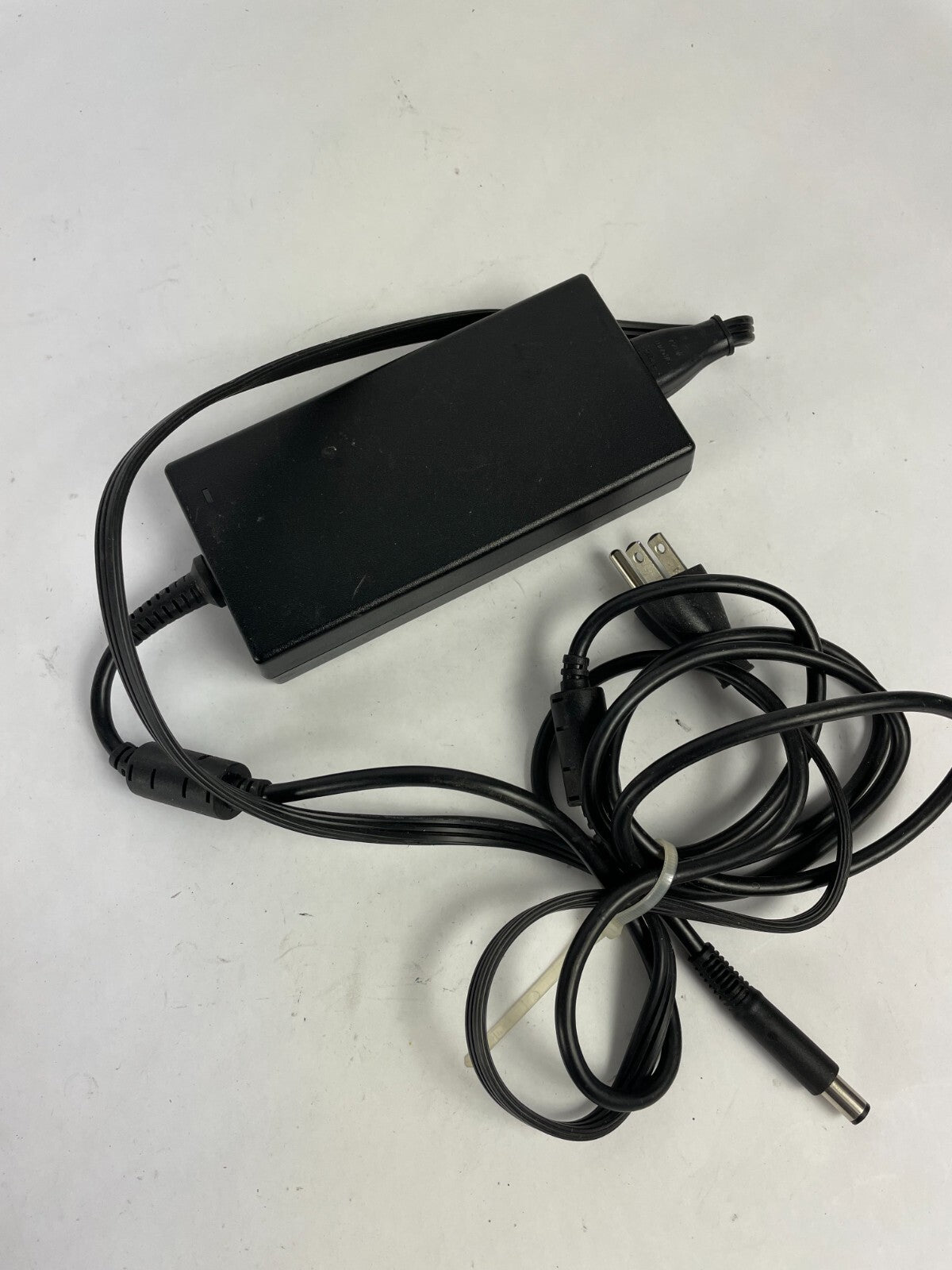 Genuine Dell DA180PM111 Ac Adapter Output 19.5 V 9.23 A Power Supply Adapter A59