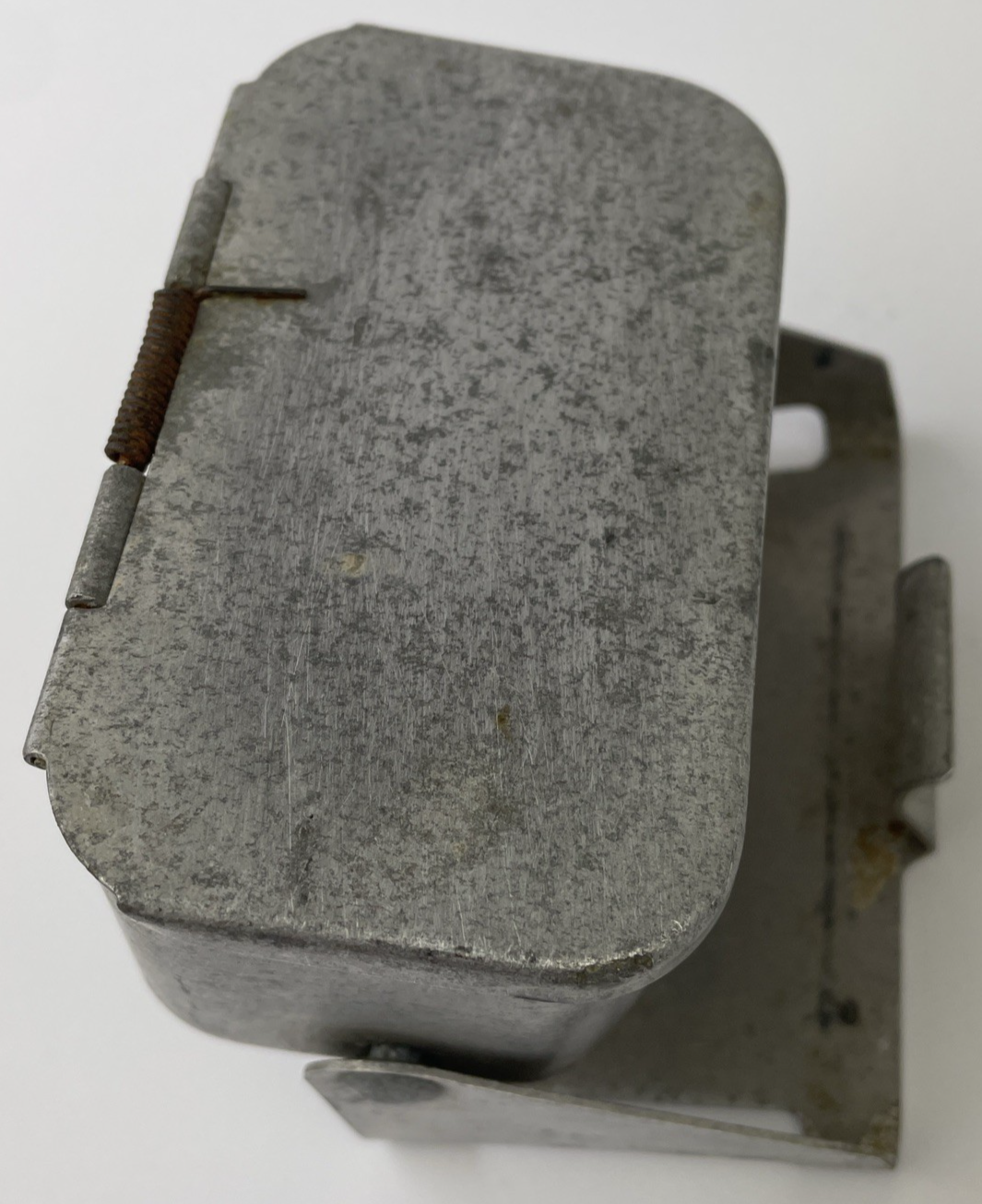 Vintage BAIT BAFFLER Aluminum Live Bait Belt Box Fishing HS Ross Twin Falls ID B
