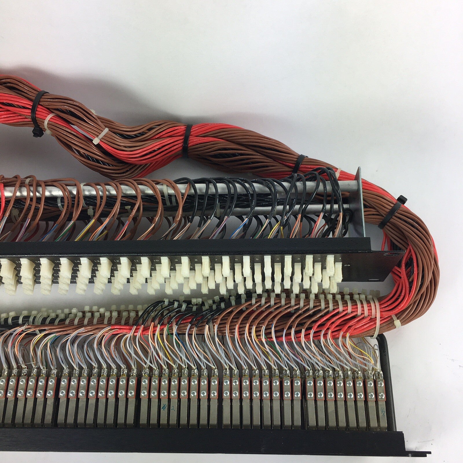 Rean Neutrik FN BLACK TT Bantam 96 Point Patch Bay Wired e3 panel 96 connectors 