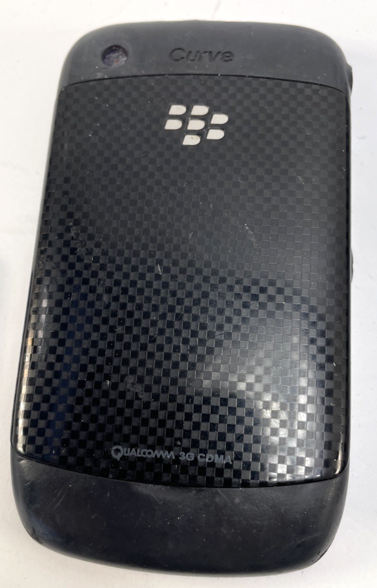 Lot of 4 Blackberry Verizon CurvePhones With Batteries Untested sold as is PARTS