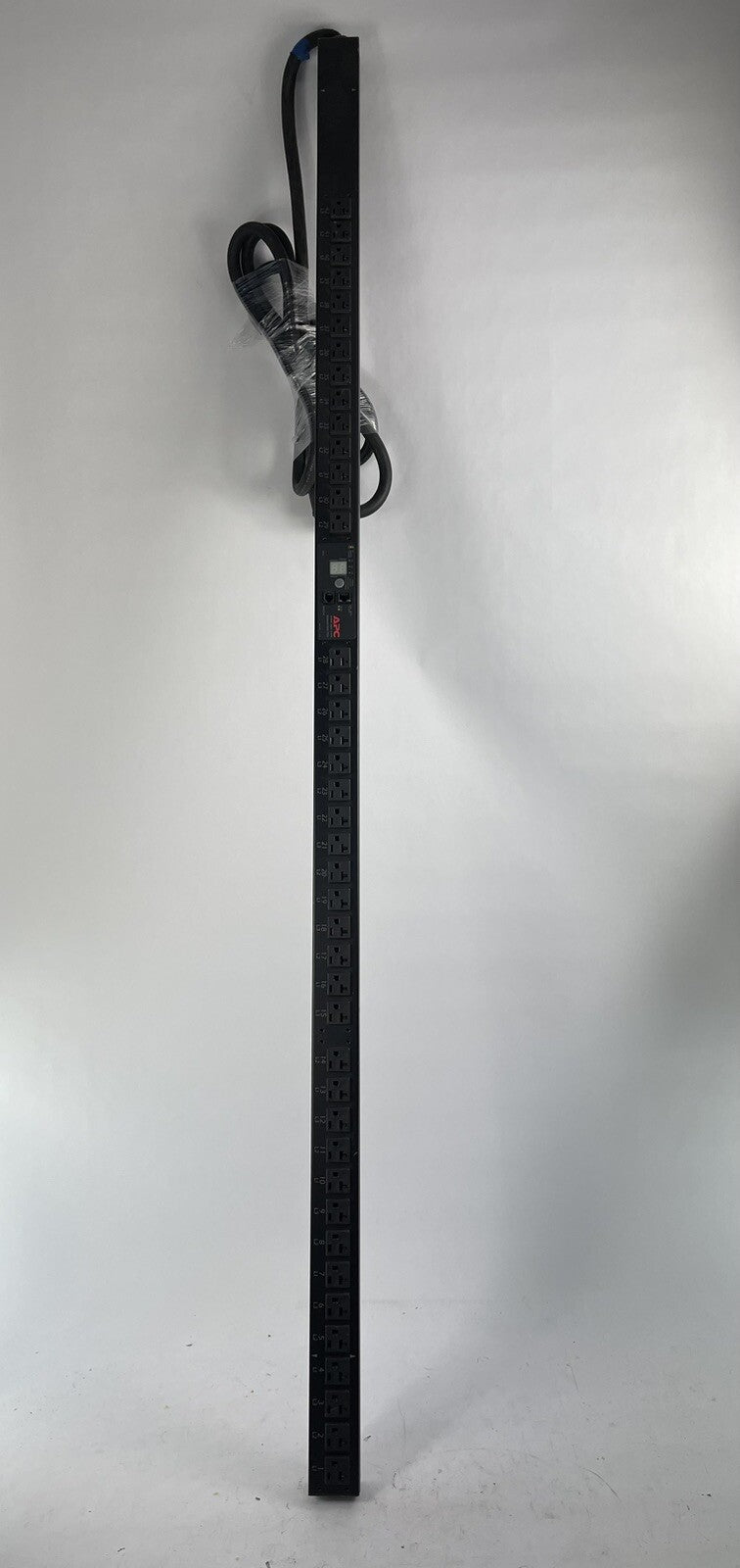 APC AP7892 Rack PDU Metered Zero 5.7kW 208V(42)5-20 10' Power Distribution Strip