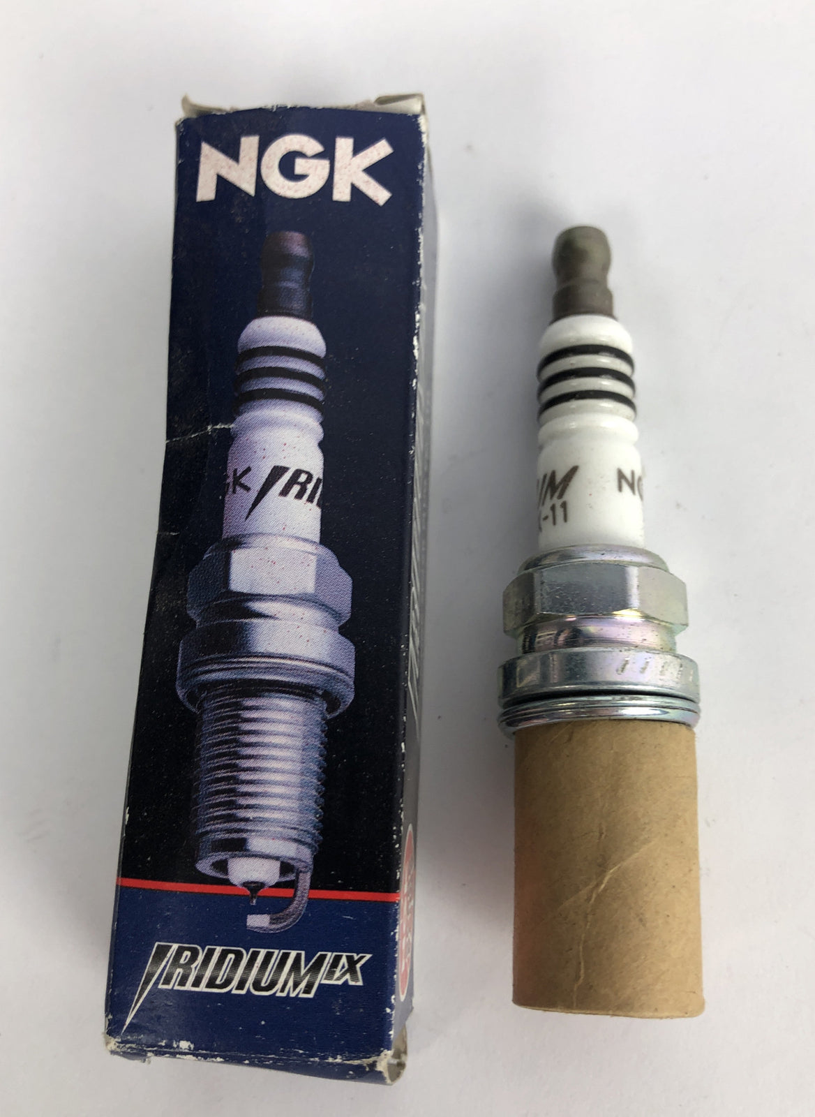 NGK BKR5EIX-11 5464 iridium spark plug OEM replacement 16mm hex M14 thread fine wire electrode automotive ignition plug A5