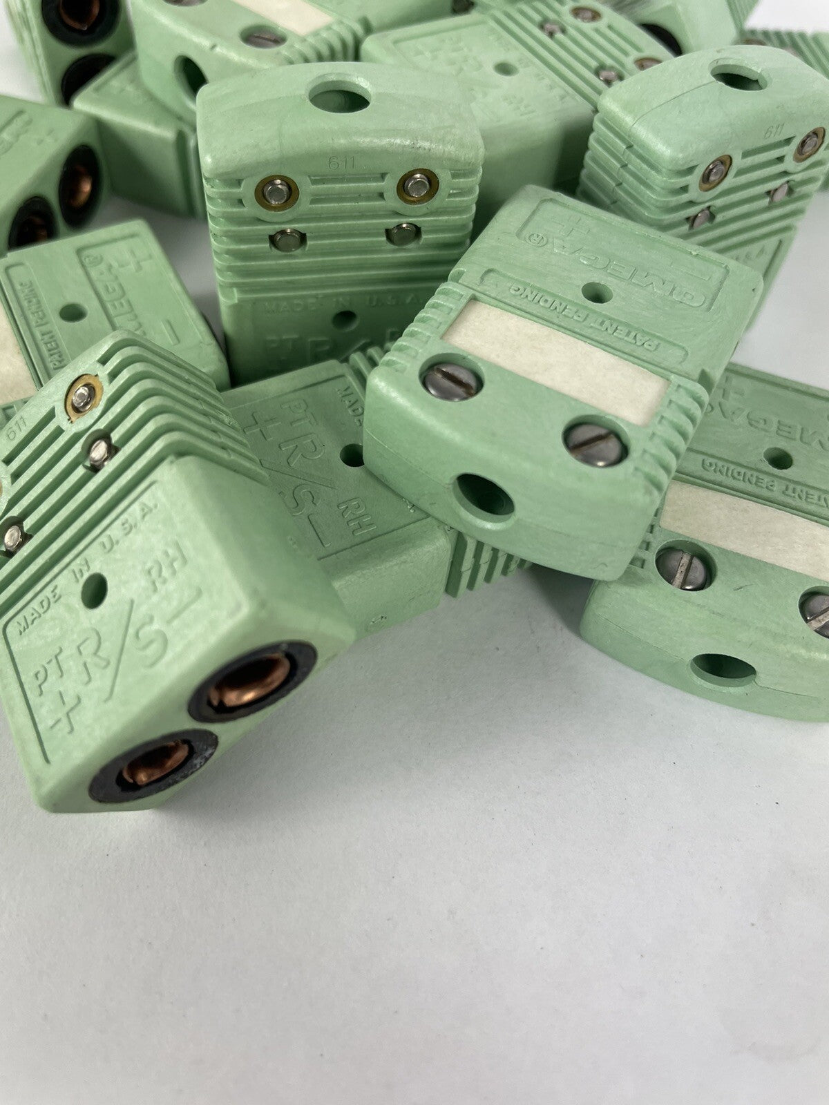 Lot of 20: Omega HFSTW-R/S/-M Female Thermocouple Connector
