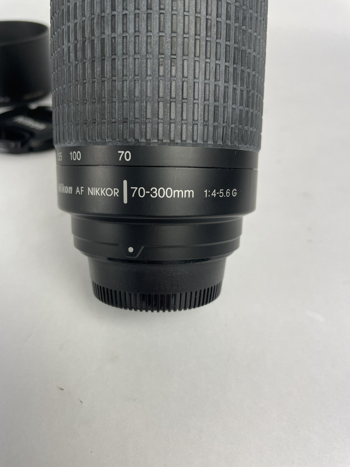 Nikon AF Nikkor 70-300mm 1:/4 - 5.6 ED Auto Focus SLR Camera Lens