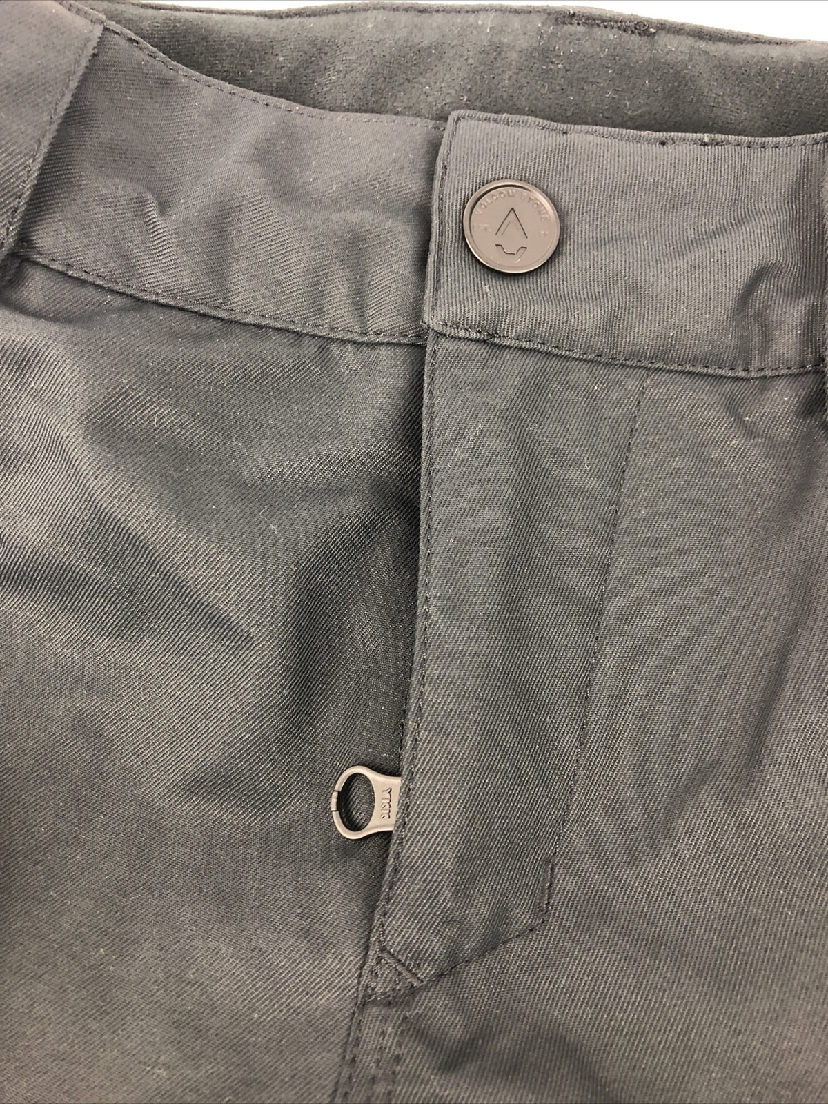 Volcom Stone Cargo INS Snowboard Pants Kids Size S Aus 10 - MINT CONDITION