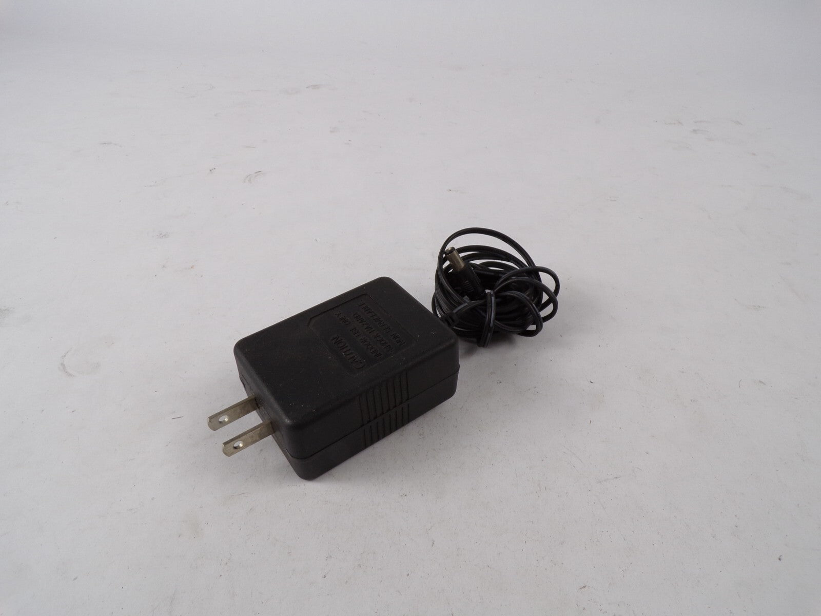 Genuine IT15V050200X Ac Adapter Output 5 V 2 A Power Supply Adapter A55