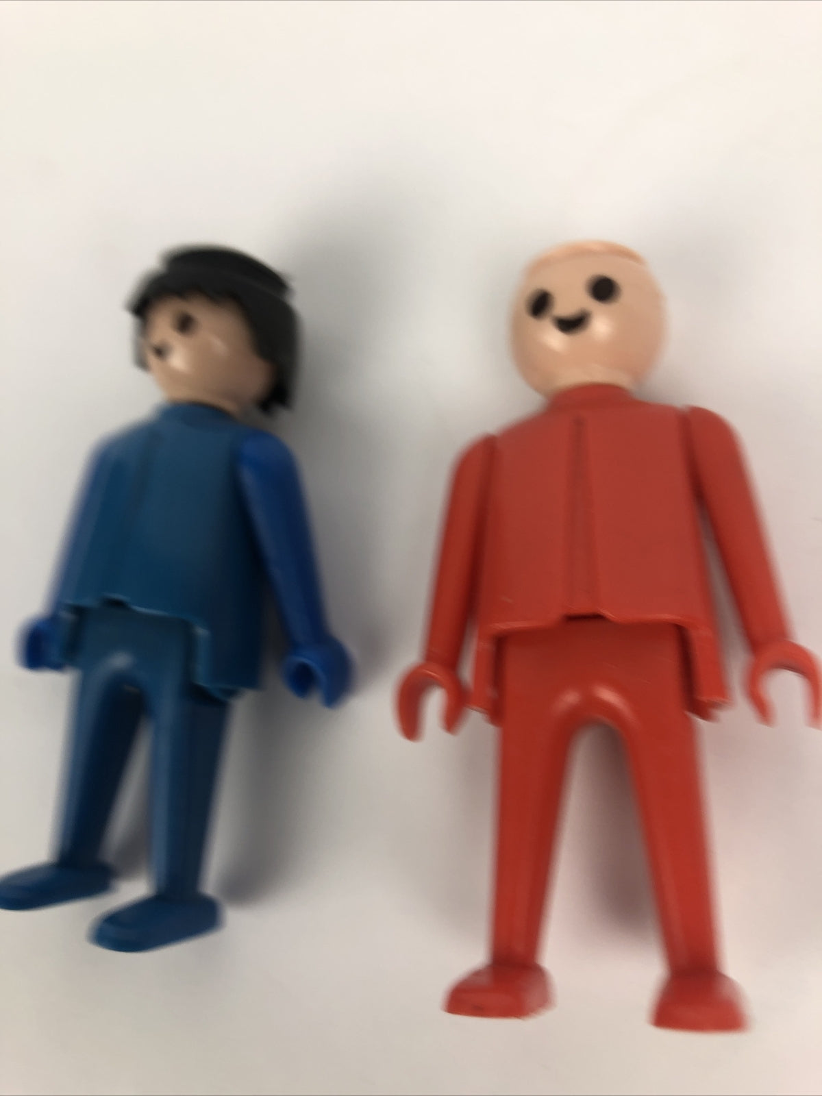 2 x 1974 Playmobil Geobra Blue And Red Figures - Fast Free Shipping