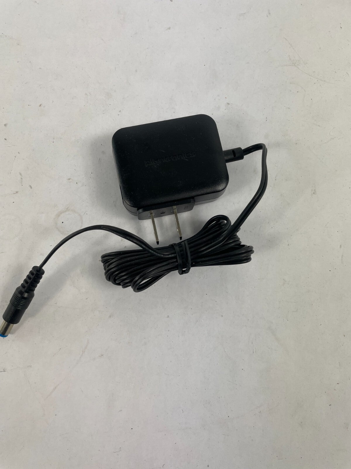 Geniune Plantronics SSC-090100 Output 9.0 V 1.0 A Power Supply Adapter B01