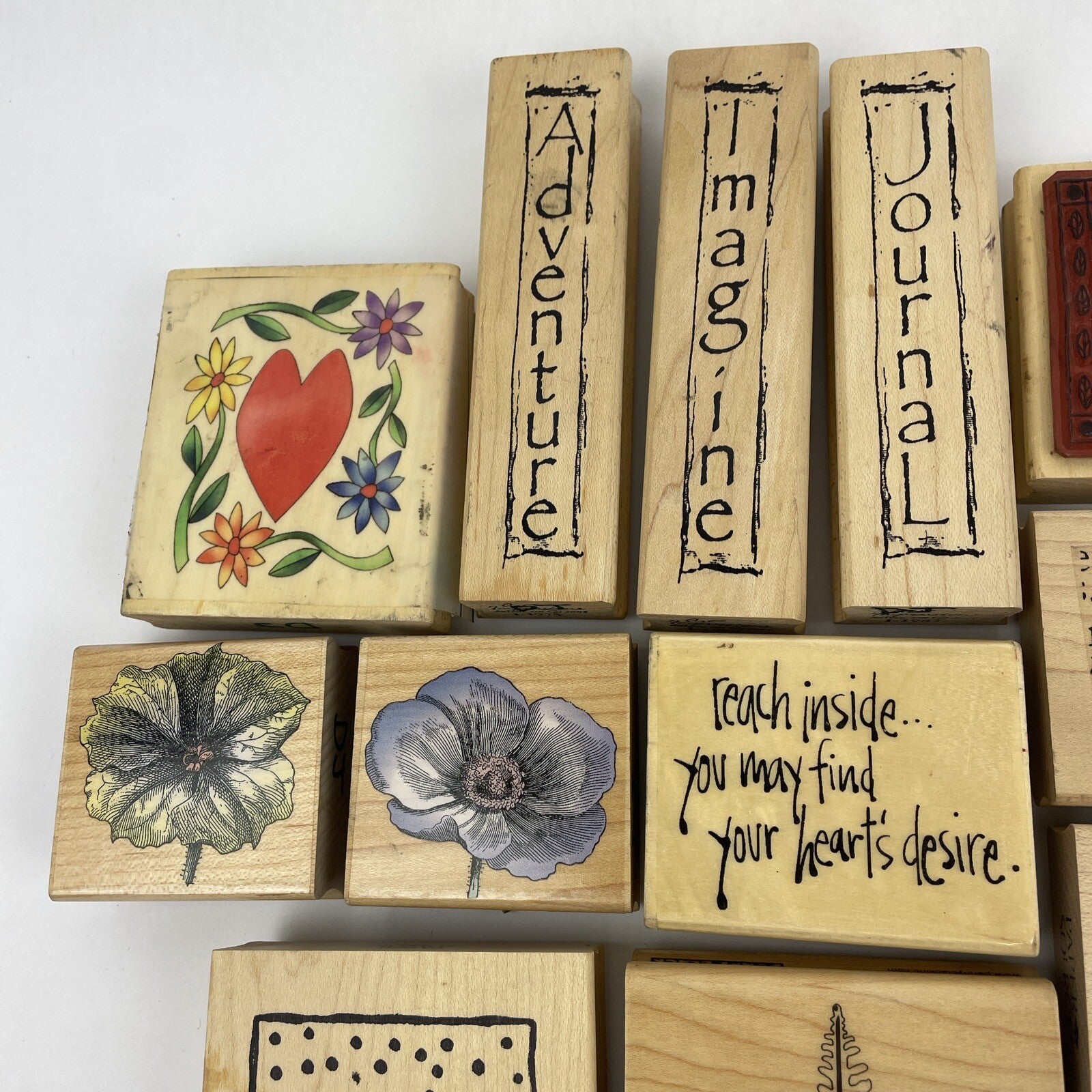 Rubber Stamp Lot of 34 SANTA Flowers Christmas Words Scrapbook Paper New Used