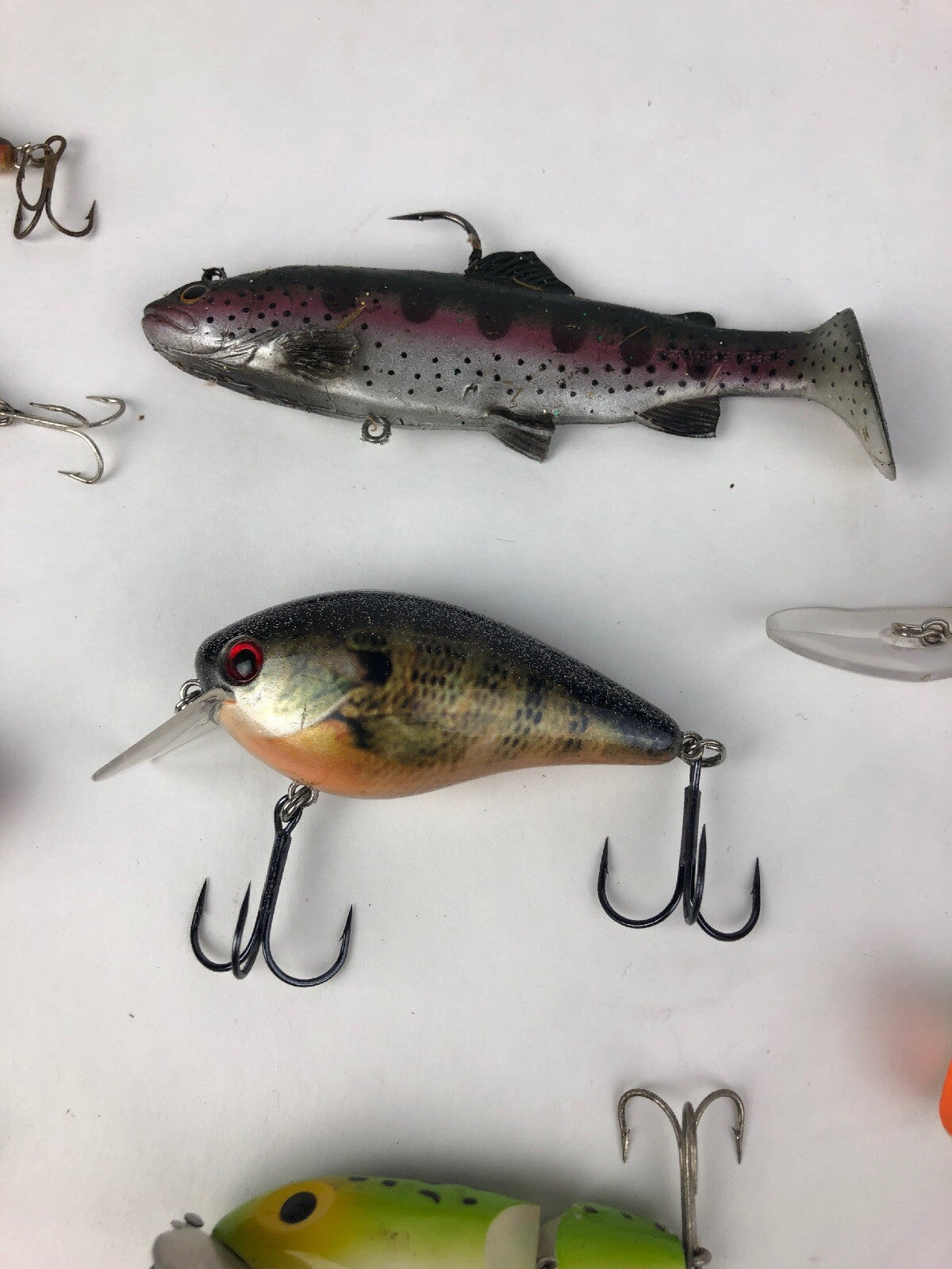 Heddon Tiny Torpedo Bullfrog 1 7/8-inch topwater lure with 10-piece fishing tackle bundle