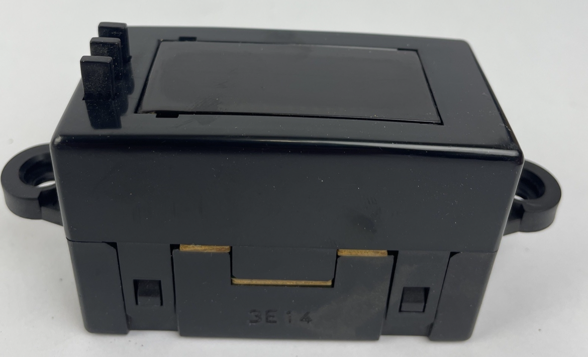 2003-2009 Kia Sorento OEM Clock Digital Display Dash Panel Buttons 94500-3E150