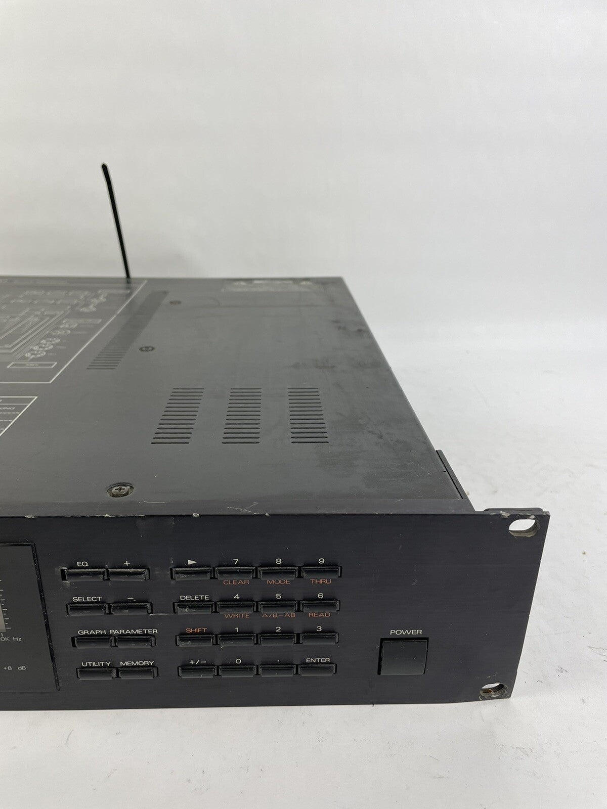 Roland E-660 Digital Stereo Parametric Mastering EQ