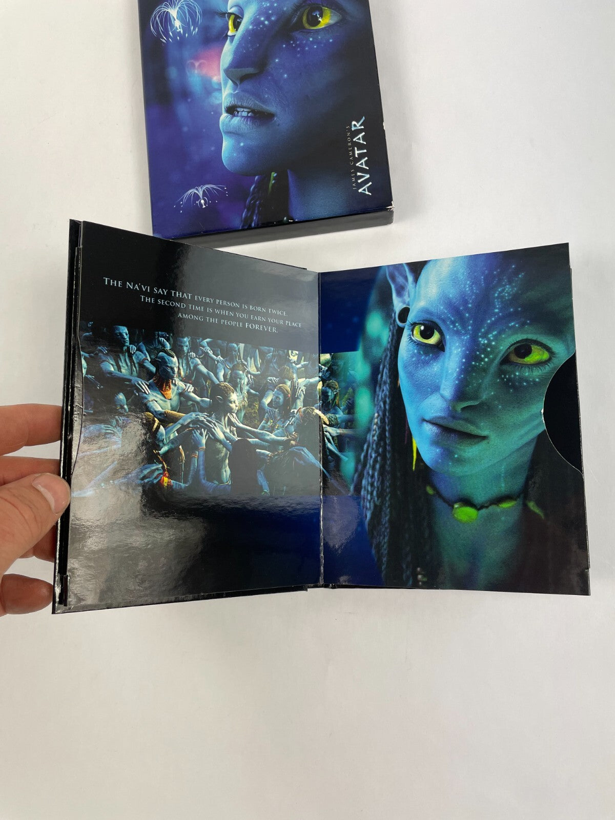 James Cameron's Avatar DVD Movie